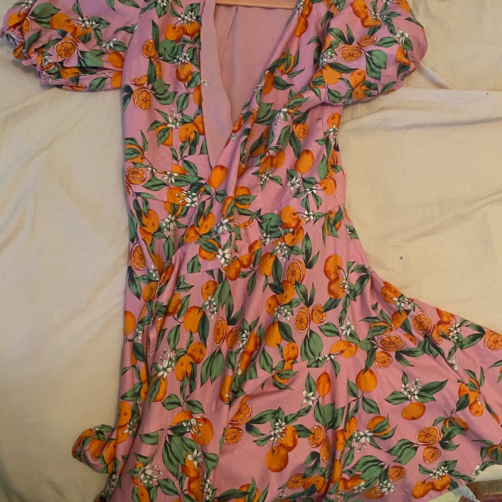 Peaches wrap dress
